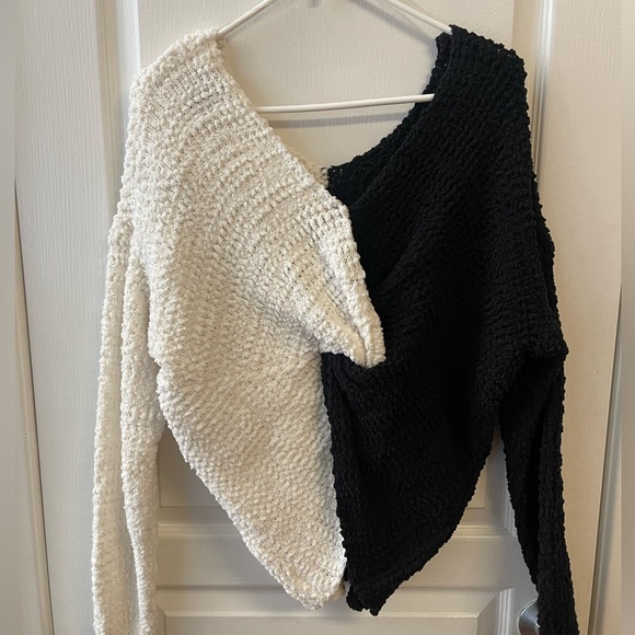 Size medium - Picture 2 of 2